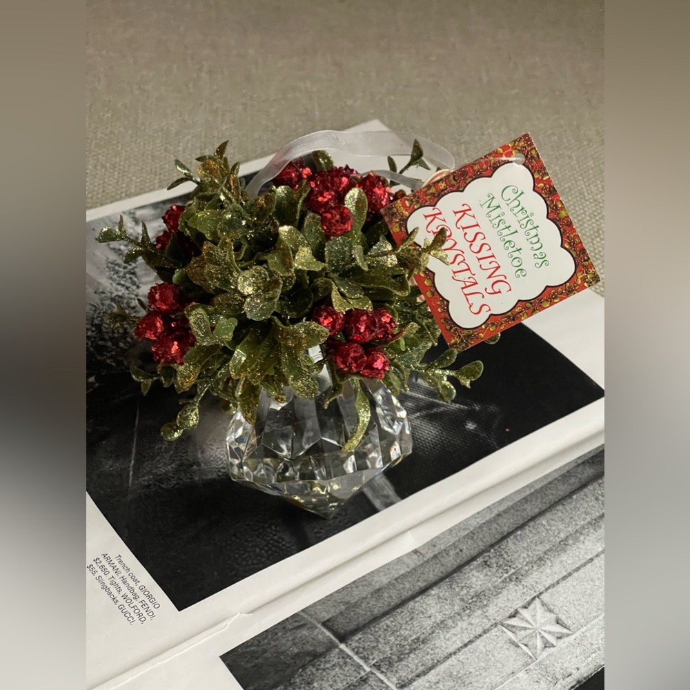 New Kissing Krystals Christmas Legend Of The Mistletoe Ornament Tii Collection